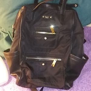 Sleek backpack/briefcase